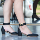 Sapato Feminino Salto Bloco Médio Bico Fino Preto com Fivela Elegante Confortável